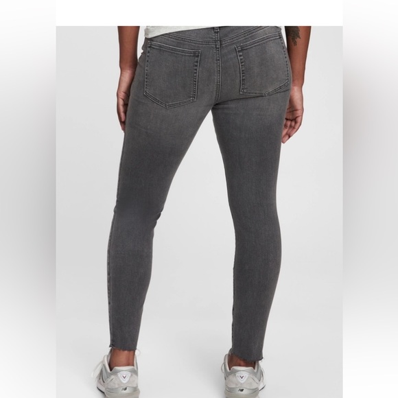 Gap Maternity Inset Panel Skinny Jeans - Picture 3 of 7